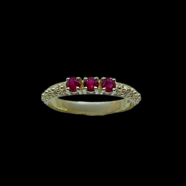 Anello Trilogy Oro e Rubini- Ferraro lab